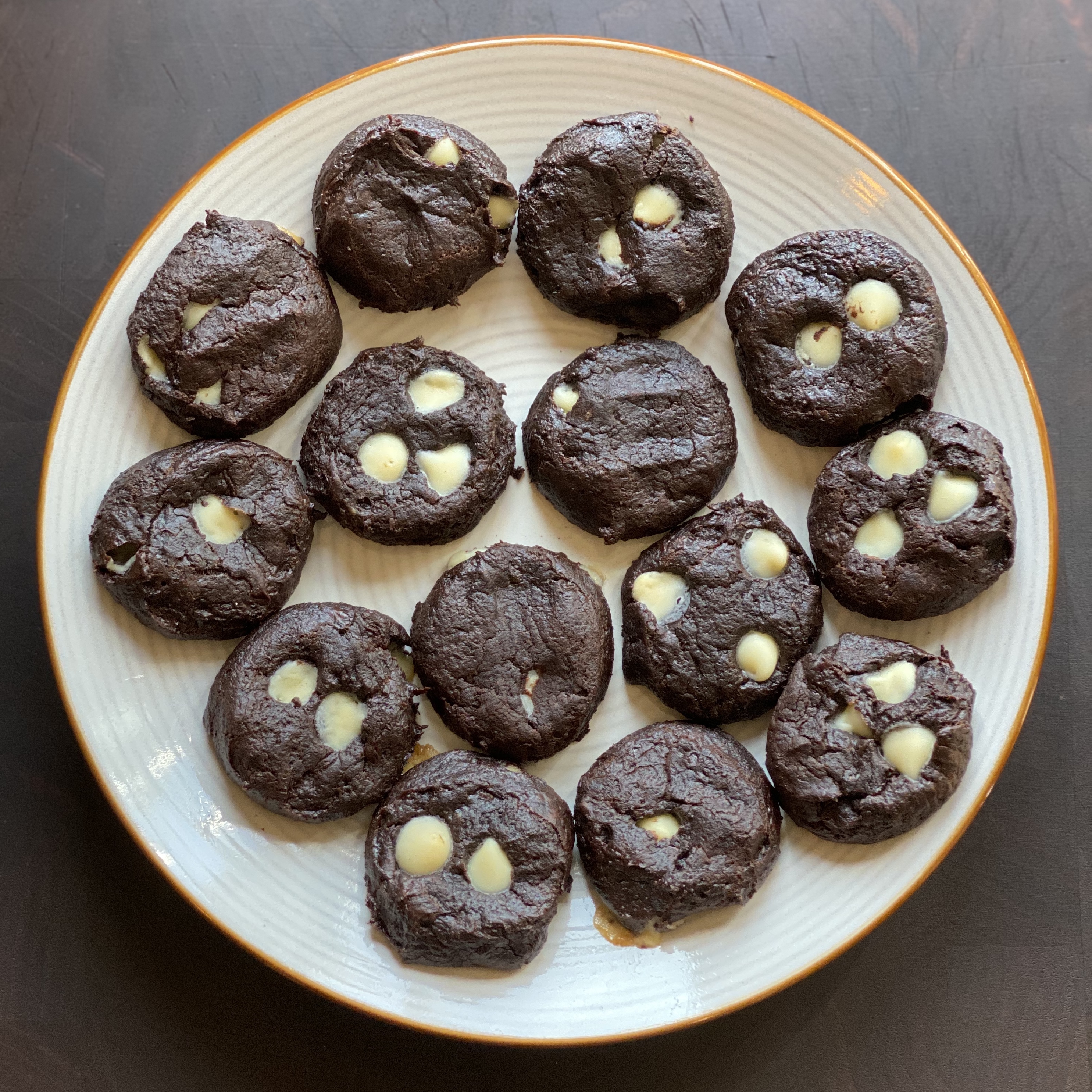 Dark chocolate espresso tahini cookies